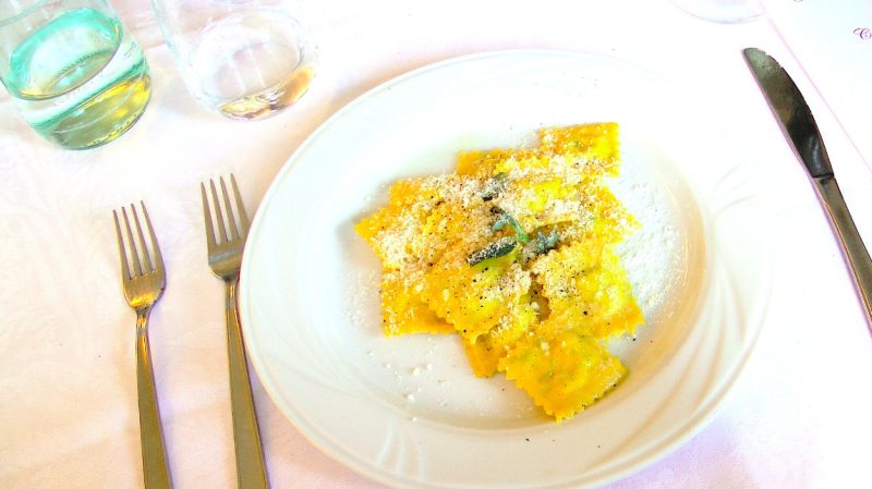 Kürbistortelloni