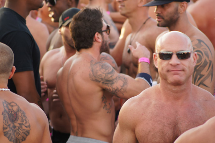 Winter-Festival-Party-Miami-men