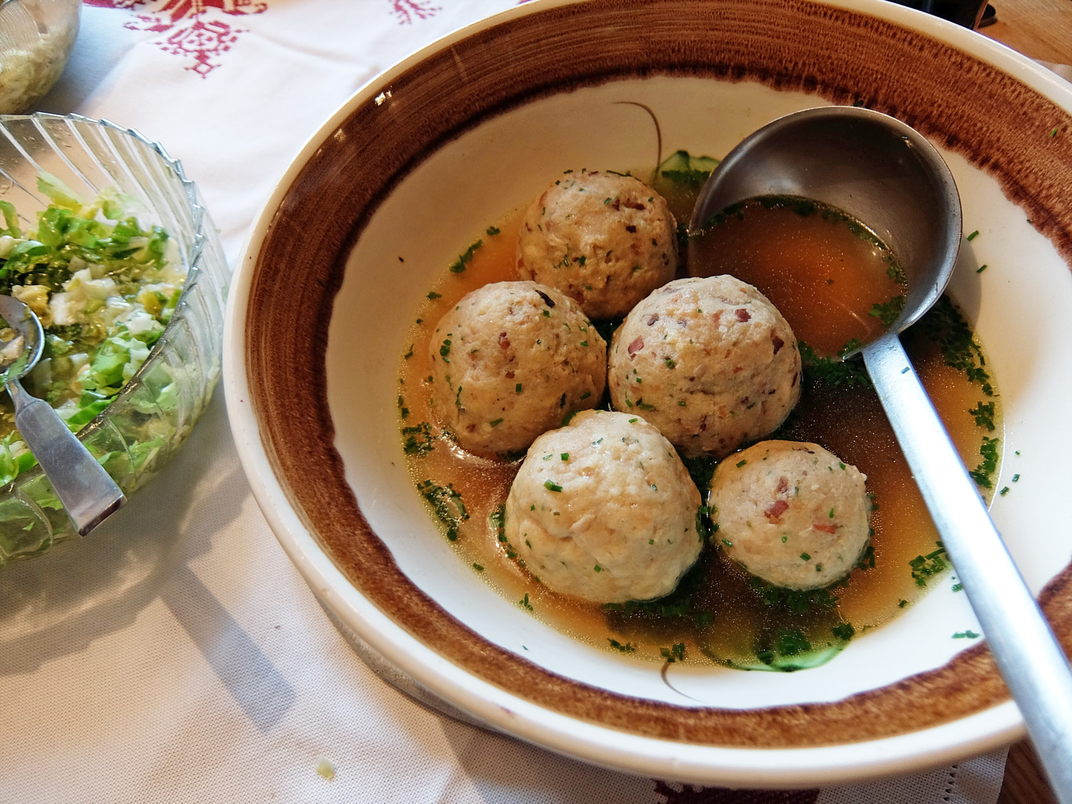 Tiroler Speckknödel: das Original Rezept zum Nachkochen