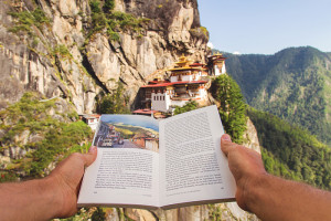Bhutan-Reisetipps---ausblick-vom-reisefuehrer
