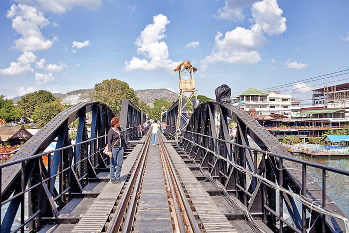 Alleine in den Urlaub - Brücke