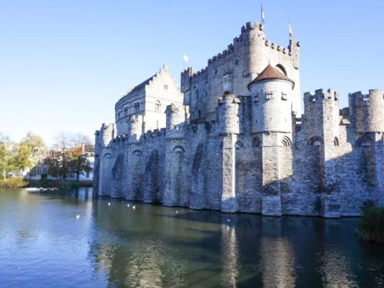 Belgien mit Wohnmobil-Burg