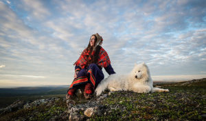 Sami Frau Hund