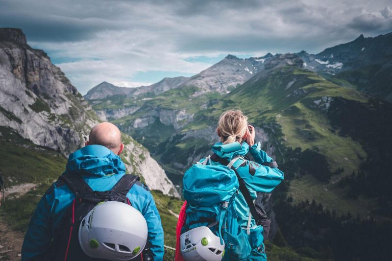 Caro und Martin beim Abstieg nach Bargis