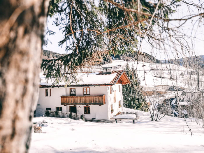 chalet hafling im winter