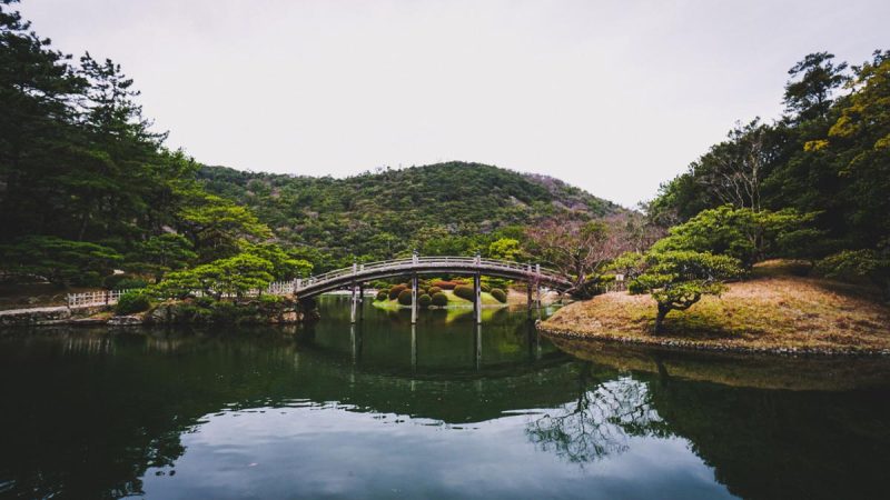 Ritsurin-Brücke-1