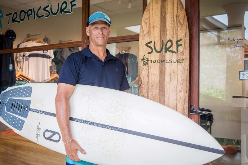 Surflehrer Steve im Anantara Peace Haven Tangalle