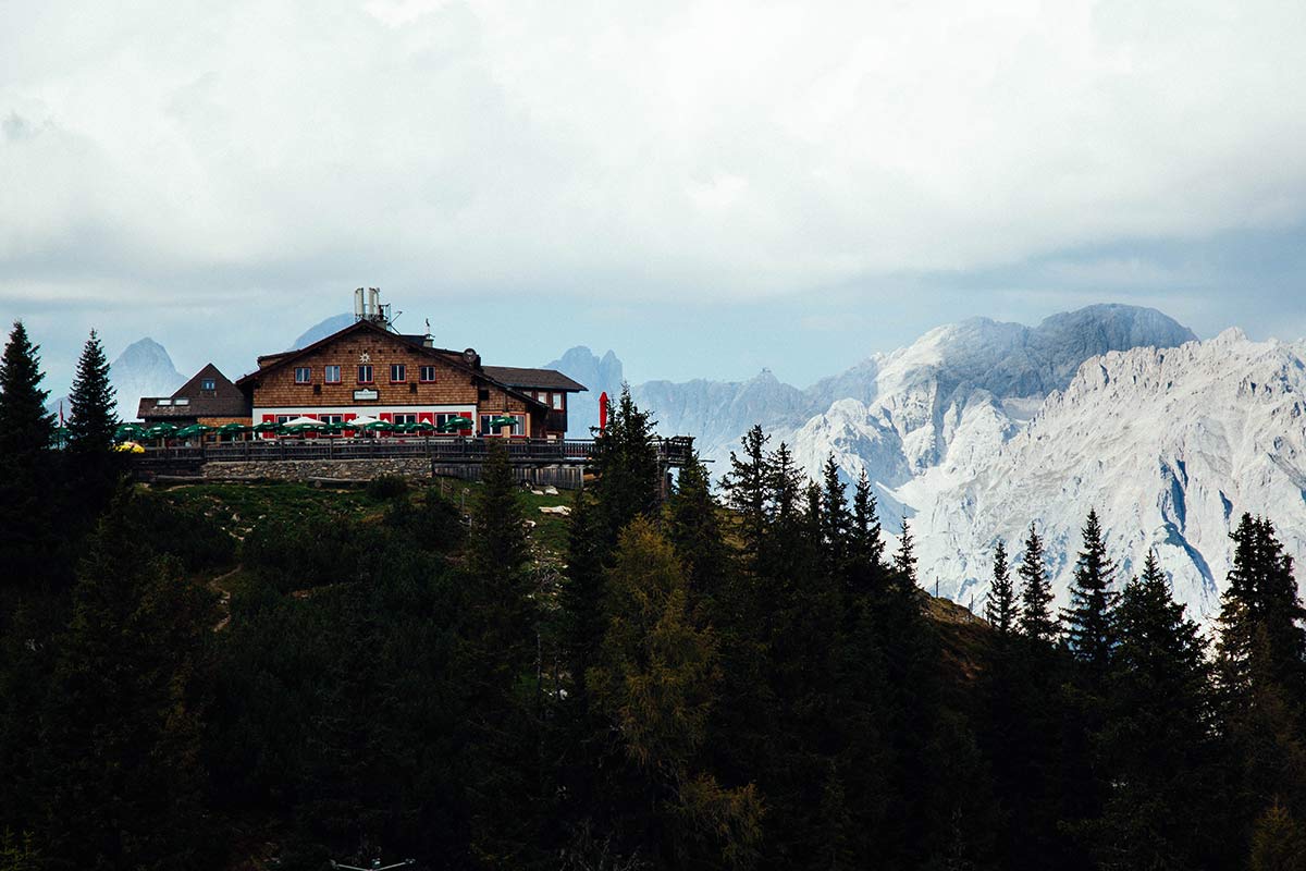 Berghuette in Hochwurzen