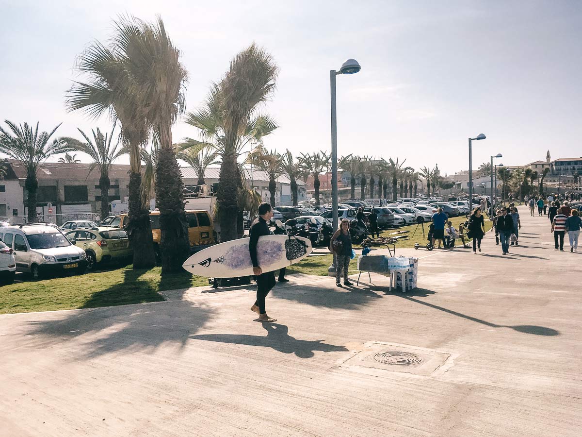 Surfen in Tel Aviv