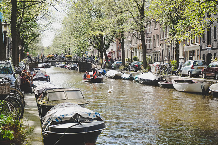 amsterdam picknick gracht