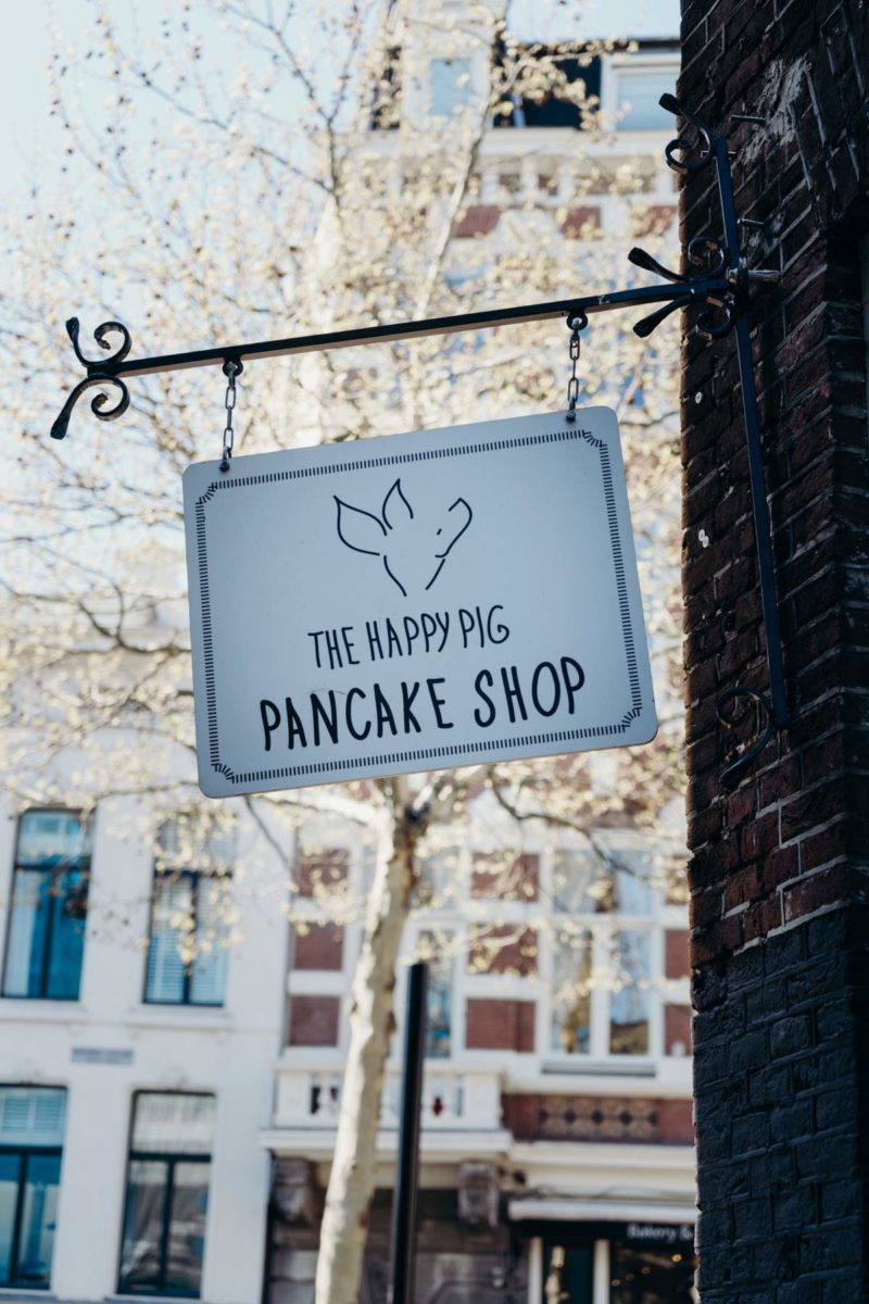 Happy Pig Pancake Shop