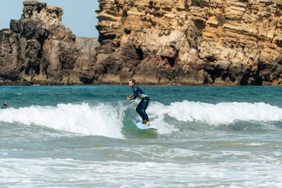 Christine Neder Surfen in Portugal