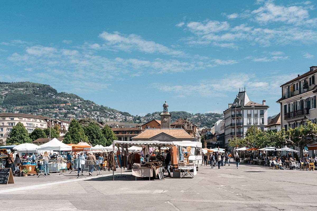 Marktplatz in Vevey am Genfersee