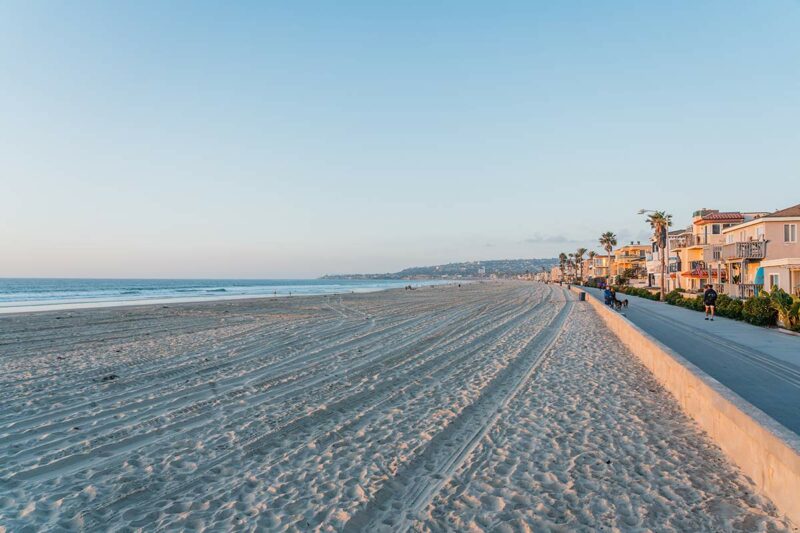 Promenade Pacific Beach San Diego