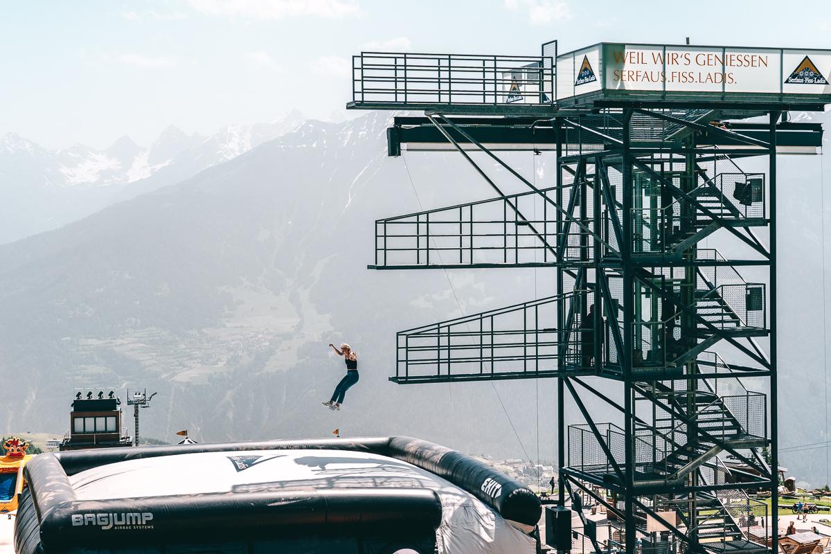 Sprung auf Luftkissen in Serfaus-Fiss-Ladis