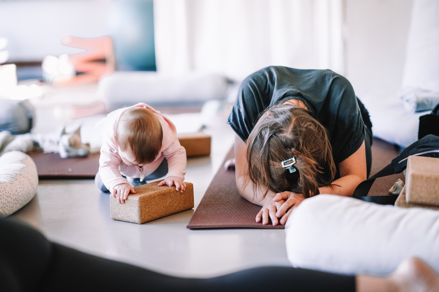 Mama Baby Retreat Portugal Yoga