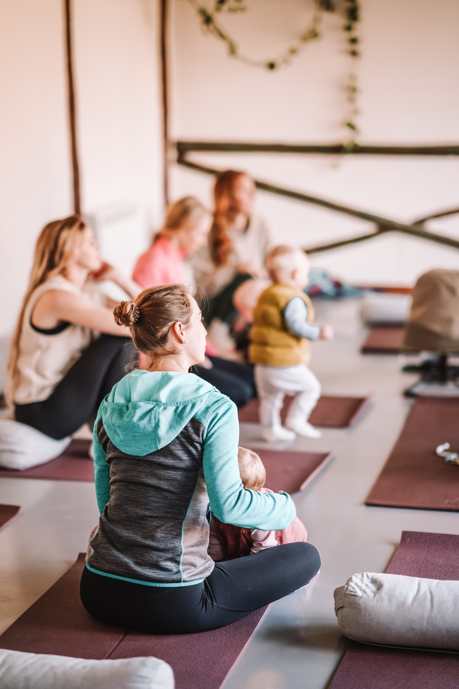 Mama Baby Retreat Portugal Yoga