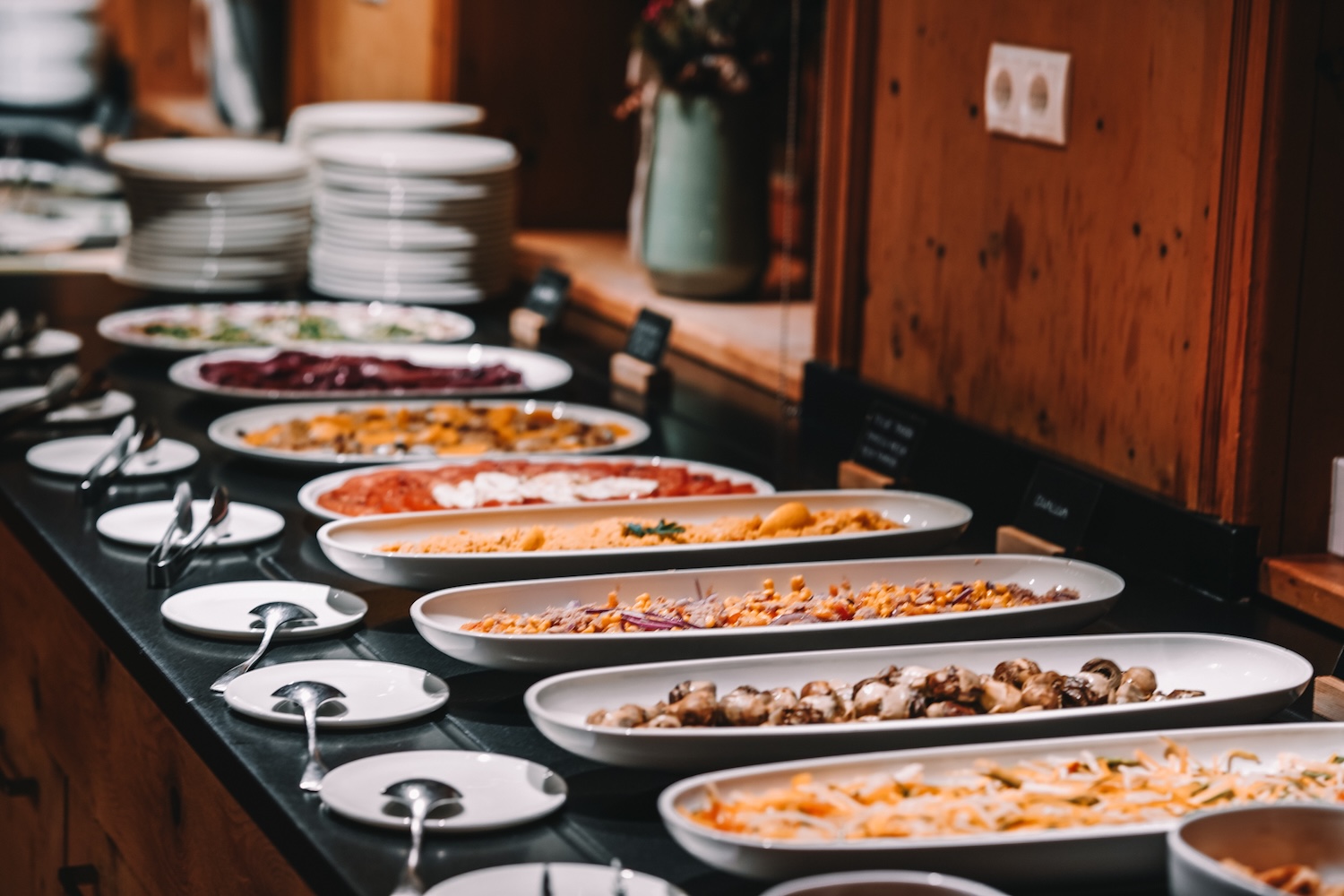 Abenessen im Familienurlaub in den Dolomiten